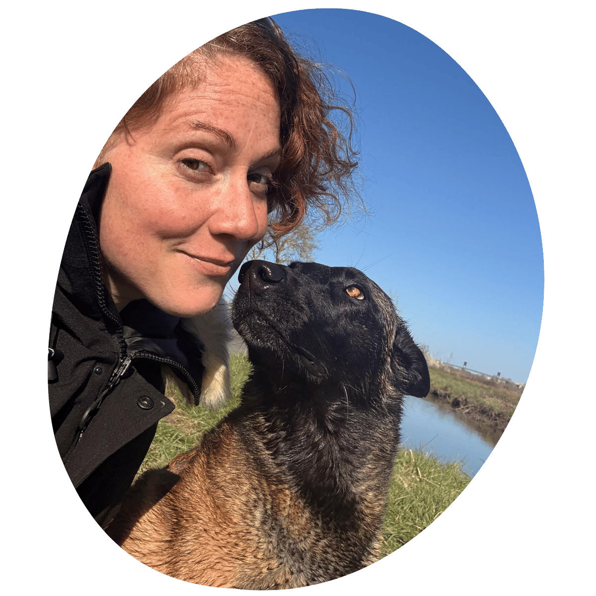 Livia Guid’Animale en lien avec un chien Livia Guid’Animale en lien avec un chien